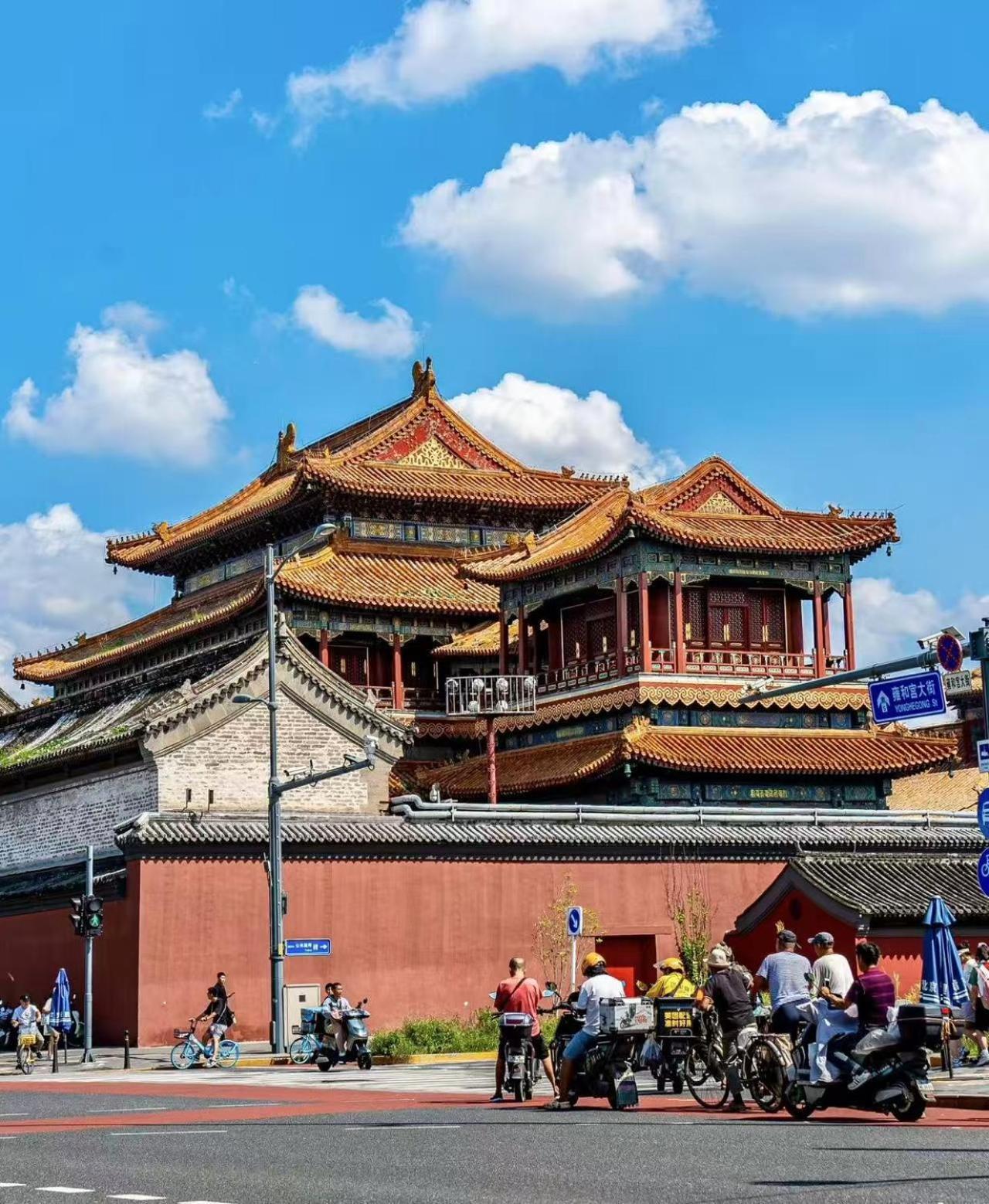 Nostalgia Hotel Beijing Guozijian Ghost Street - Near Beijing Lama Temple, Beihai Park, Jingshan Park, Drum Tower, Houhai Bar Street, Tian'Anmen Square, Located In Beijing Traditional Hutongs, 5 Minutes Away From Beixinqiao Metro Station Dış mekan fotoğraf